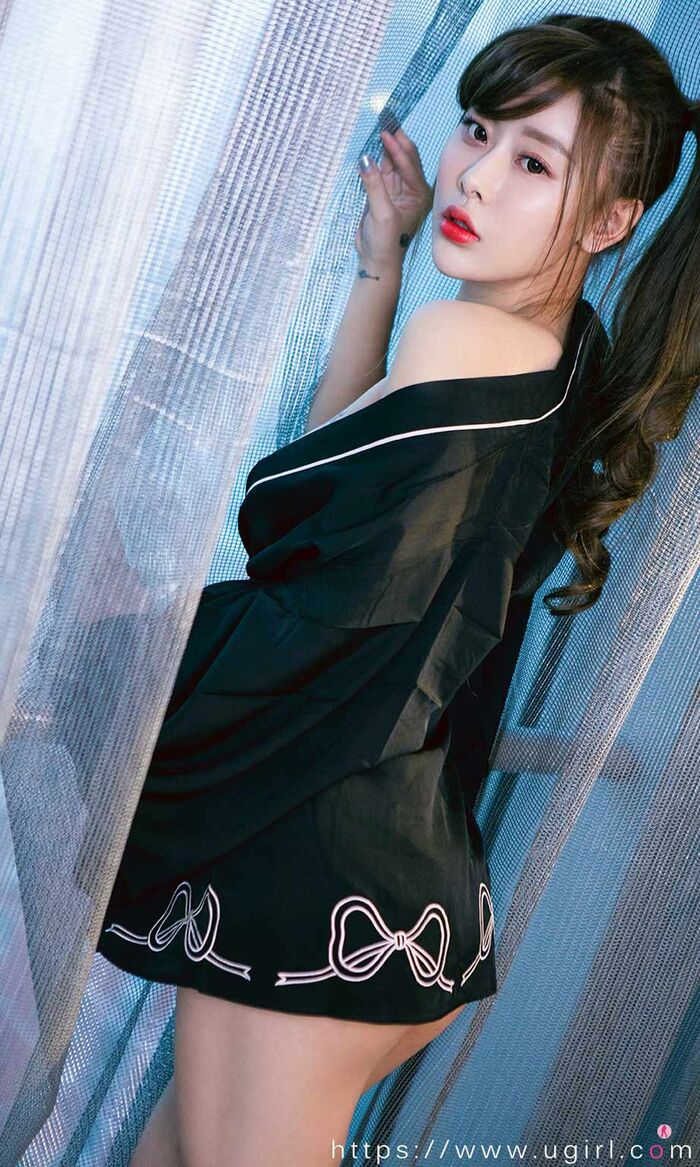 [Ugirls 爱尤物] No.1779_嫩模艺宁私房性感内衣系秀完美身材令人血脉喷张诱惑Photo 35P 4th image