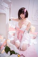 Coser小姐姐星之迟迟加藤惠特典礼服主题私房粉色内衣配蕾丝袜完美诱惑写真60P