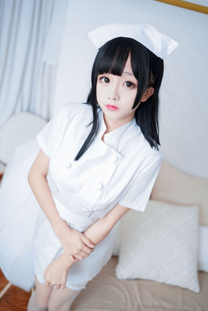Cosplay 日奈娇纯白护士主题私房半脱露蕾丝内衣配蕾丝吊袜极致诱惑Photo 87P 69th image