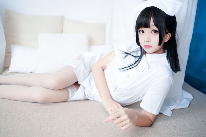 Cosplay 日奈娇纯白护士主题私房半脱露蕾丝内衣配蕾丝吊袜极致诱惑Photo 87P 71th image
