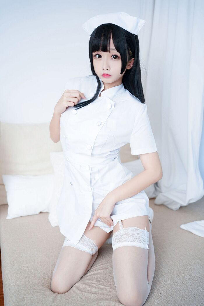 Cosplay 日奈娇纯白护士主题私房半脱露蕾丝内衣配蕾丝吊袜极致诱惑Photo 87P 72th image