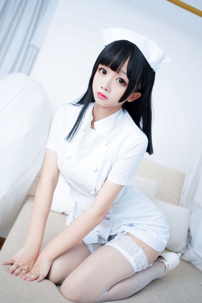 Cosplay 日奈娇纯白护士主题私房半脱露蕾丝内衣配蕾丝吊袜极致诱惑Photo 87P 73th image