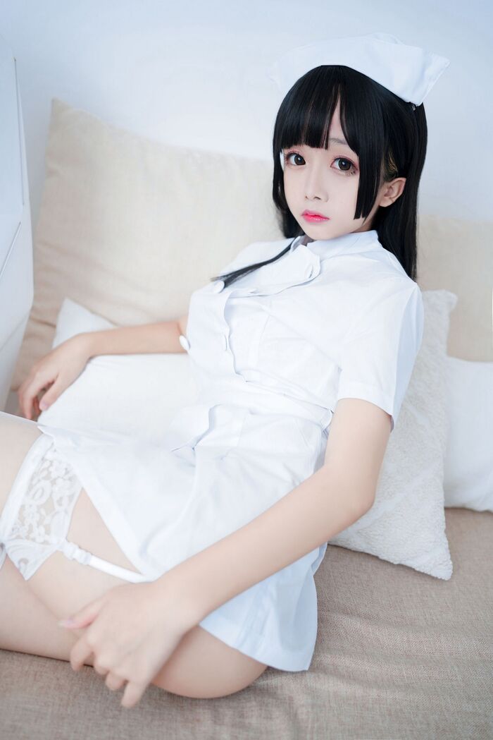 Cosplay 日奈娇纯白护士主题私房半脱露蕾丝内衣配蕾丝吊袜极致诱惑Photo 87P 74th image