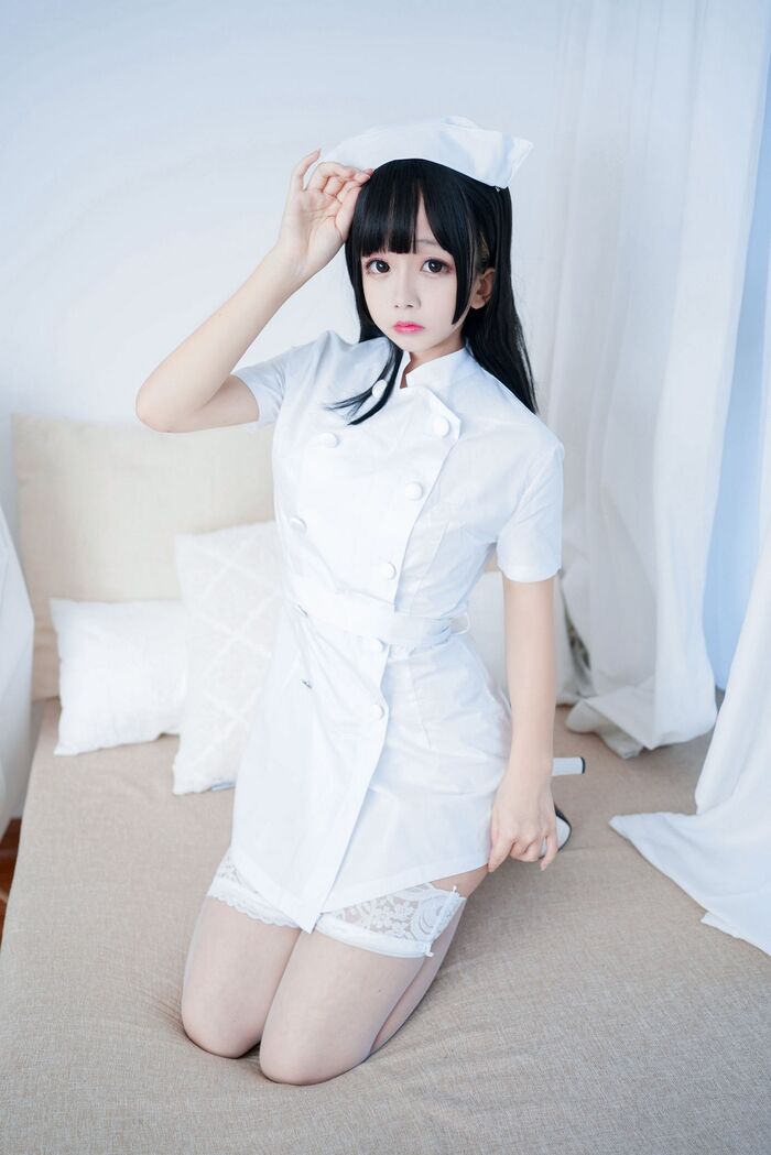 Cosplay 日奈娇纯白护士主题私房半脱露蕾丝内衣配蕾丝吊袜极致诱惑Photo 87P 80th image