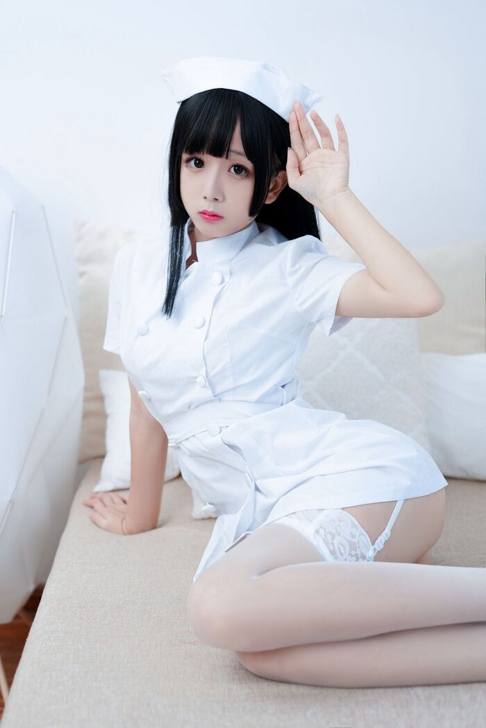 Cosplay 日奈娇纯白护士主题私房半脱露蕾丝内衣配蕾丝吊袜极致诱惑Photo 87P 81th image