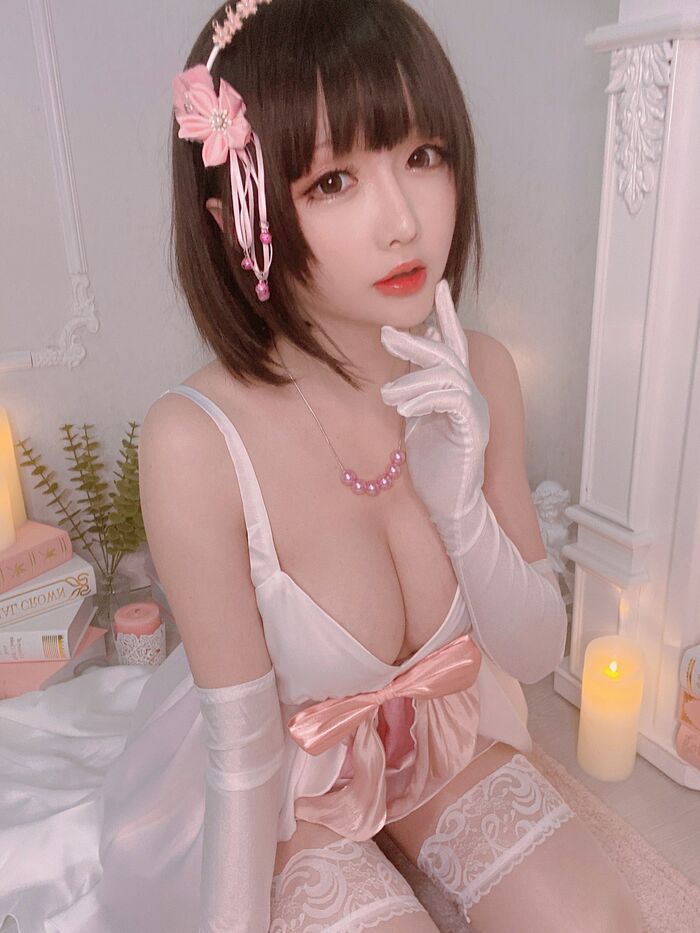 Coser 小姐姐星之迟迟特礼服主题私房半脱露粉色内衣秀火辣身材诱惑Photo 100P 17th image