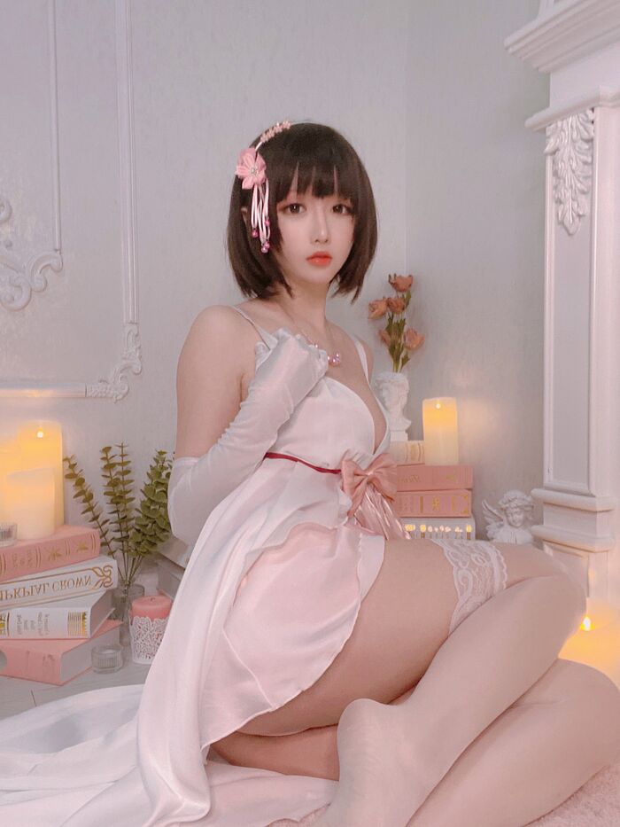 Coser 小姐姐星之迟迟特礼服主题私房半脱露粉色内衣秀火辣身材诱惑Photo 100P 22th image