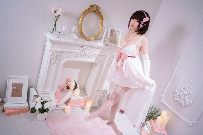 Coser 小姐姐星之迟迟特礼服主题私房半脱露粉色内衣秀火辣身材诱惑Photo 100P 48th image