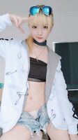 Coser 小姐姐星之迟迟莉莉丝主题私房抹breast内衣配齐逼牛仔短裤撩人诱惑Photo 60P