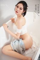 [YouMi likelihood] Vol.215_嫩模艺轩私房白高叉连体衣秀白嫩翘臀撩人诱惑Photo 34P