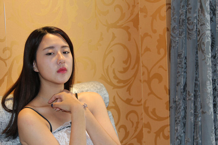 90后气质美模沈凯居家性感女仆装无内透视秀美乳撩人诱惑写真221P 22th image